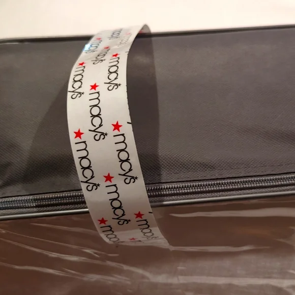 NWT Goose Down Pillow - Picture 7 of 8